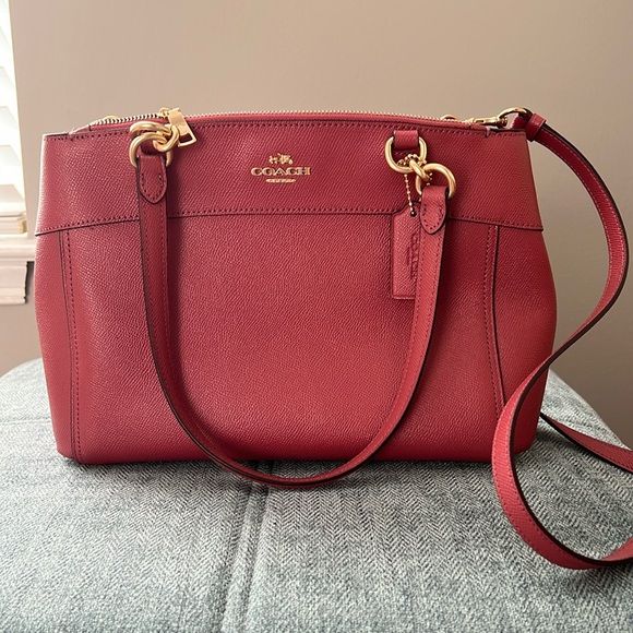 Coach Handbags - Coach leather bag in pink
